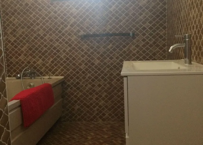 Alojamento de Acomodação e Pequeno-almoço Naturiste Paulana Agde