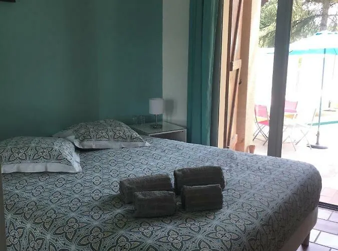 Naturiste Paulana Alojamento de Acomodação e Pequeno-almoço Agde
